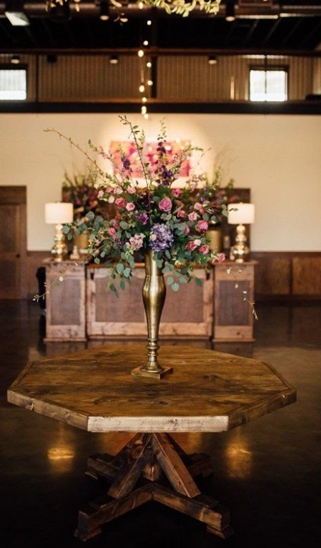 Centerpiece floral design 26