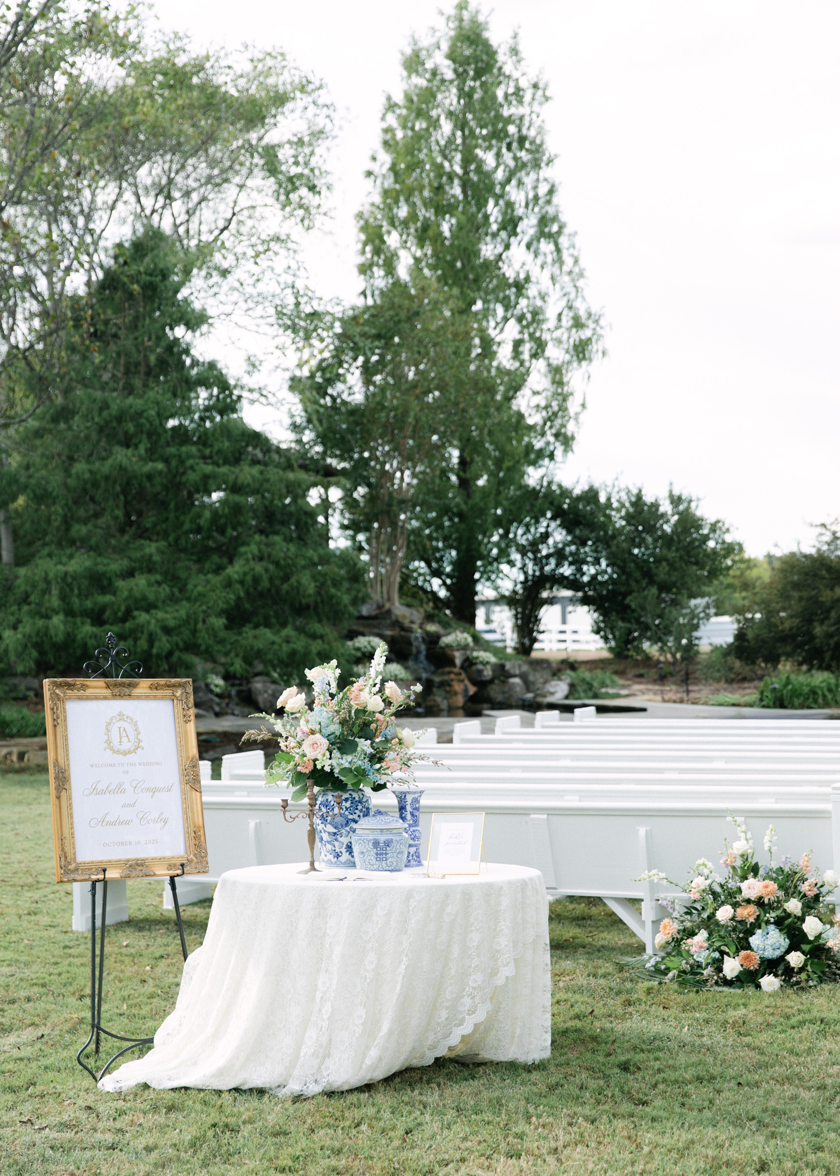 Wedding floral detail by PSR Events